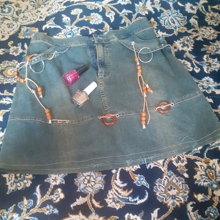 دامن جین کوتاه کشی در حد