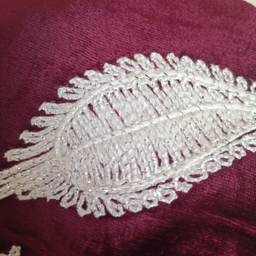 رومیزی مخمل قدیمی