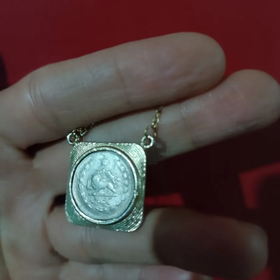 پلاک شیر و خورشید قدیمی