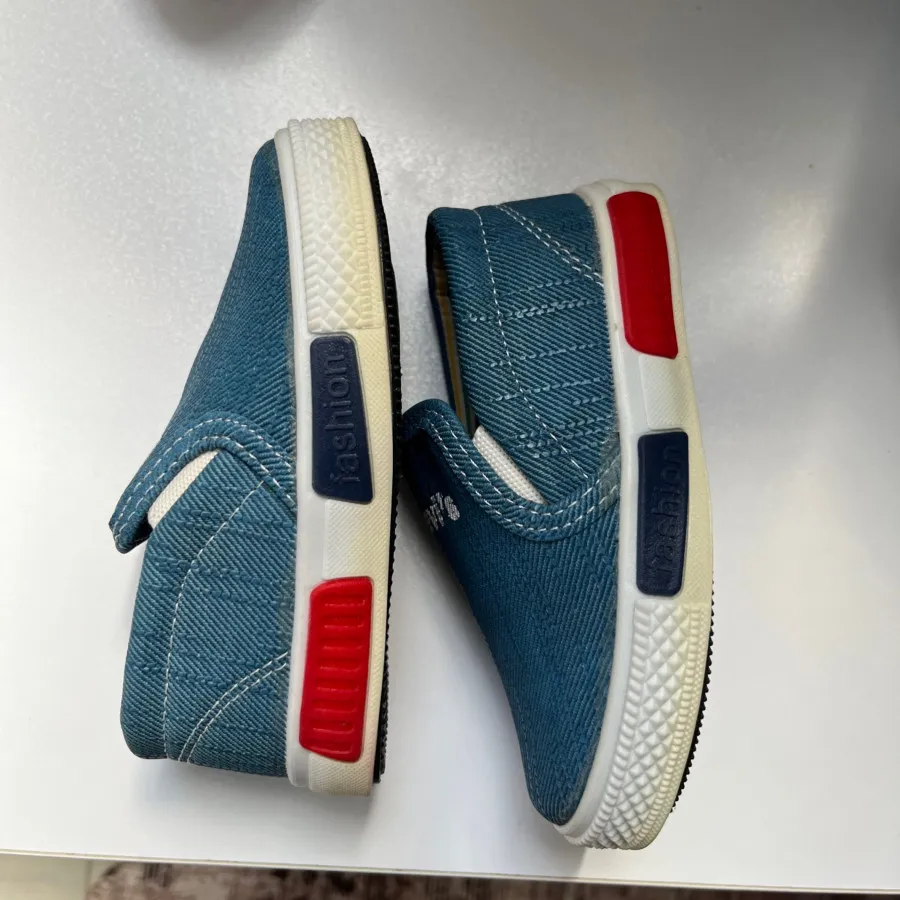 کفش بچه گانه