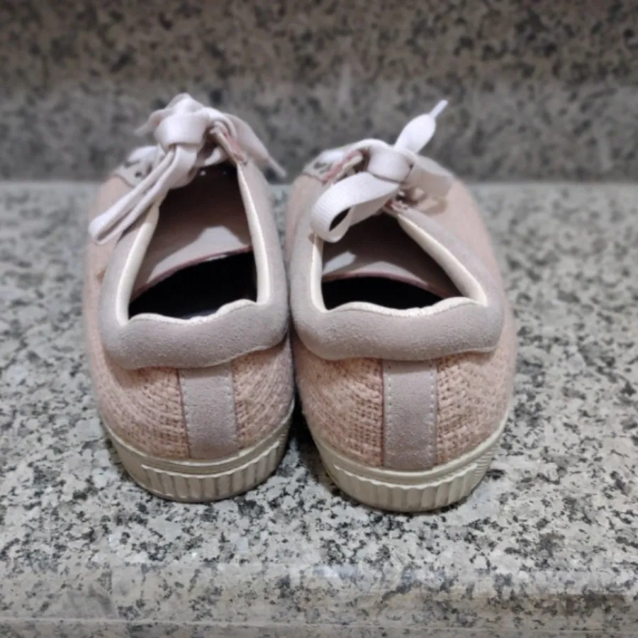 کفش پارچه ای