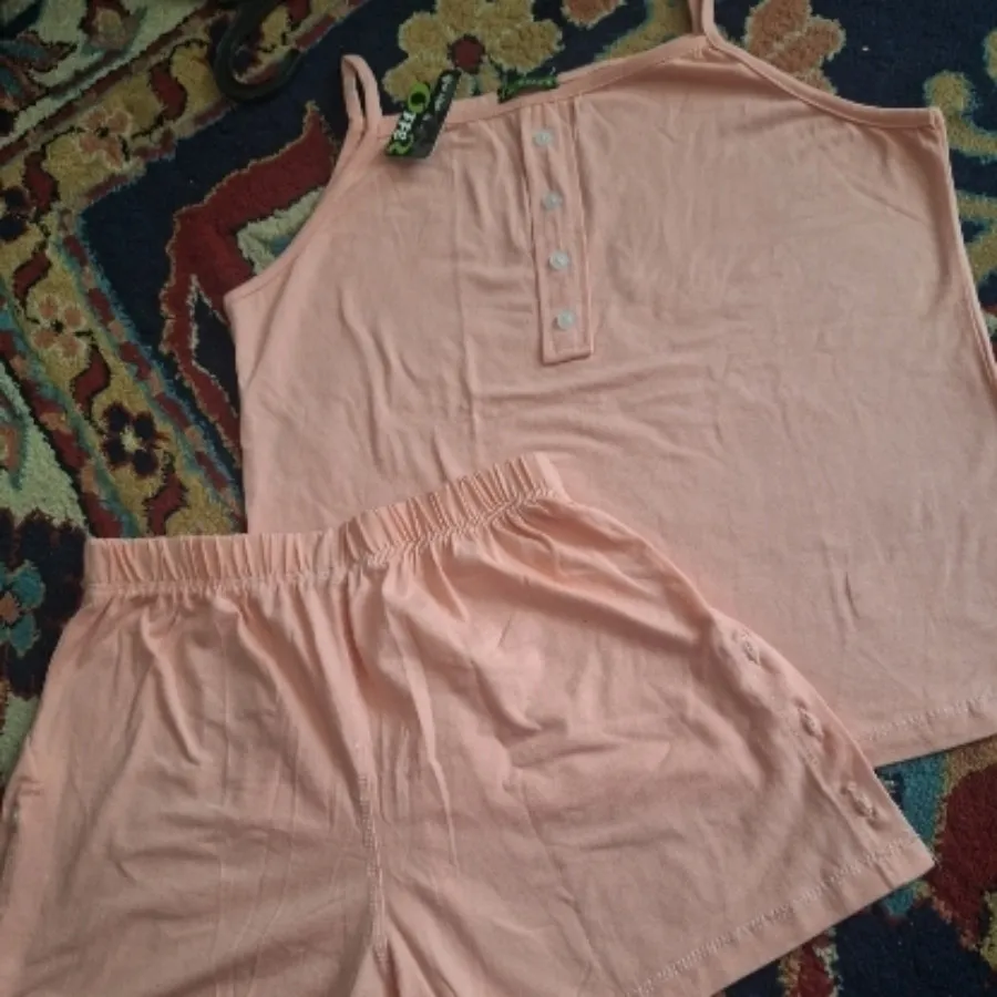 انواع ست تاپ و شلوارک