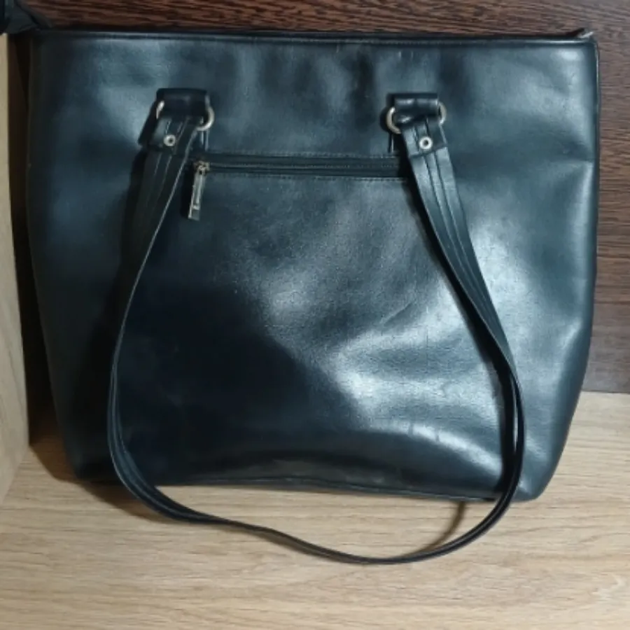 کیف مشکی جنس محکم