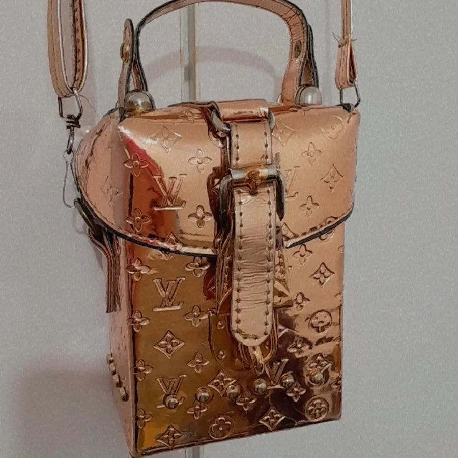 کیف ورنی هولگرامی