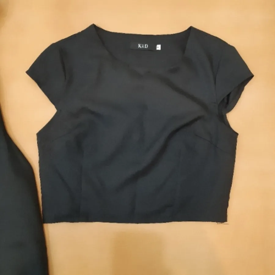 ست کراپ و دامن شلواری