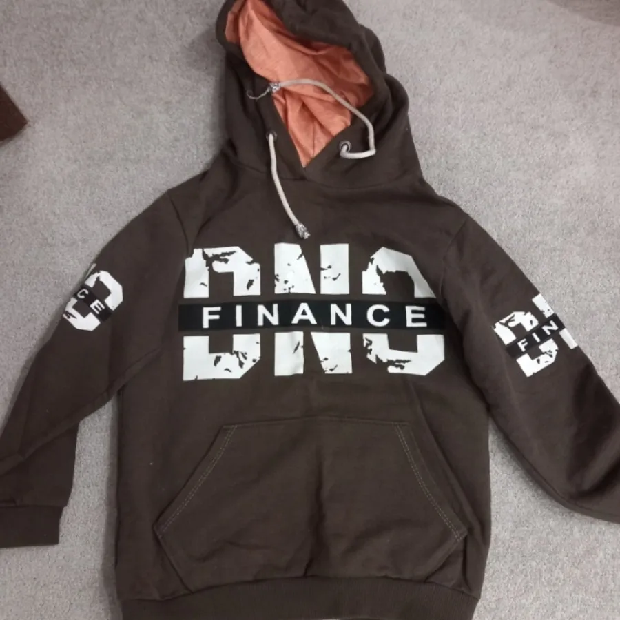 کاپشن و پافر و هودی