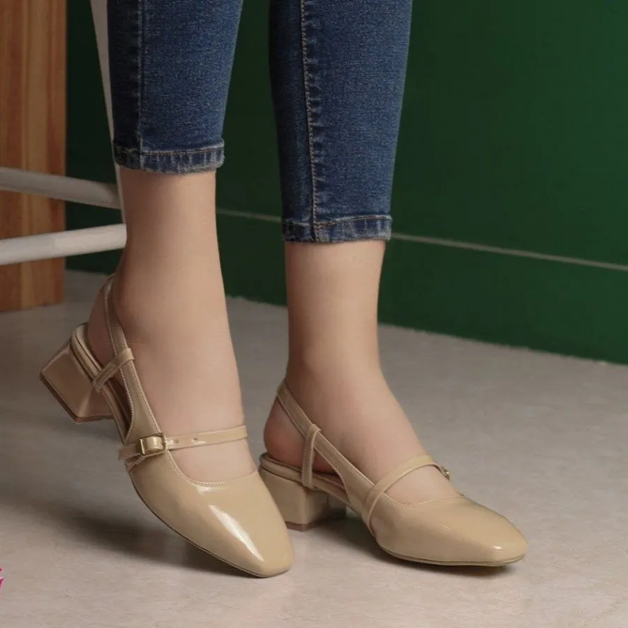 کالج/ بابت عروسکی