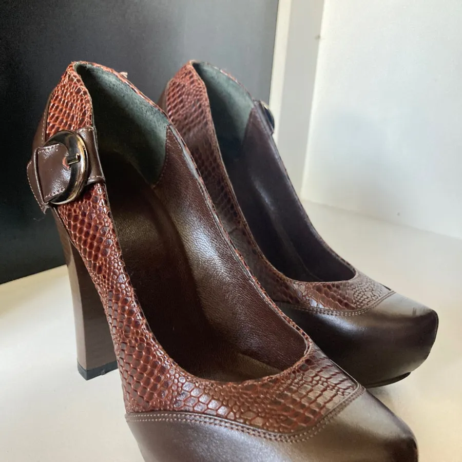 کفش چرم پاشنه بلندELEN