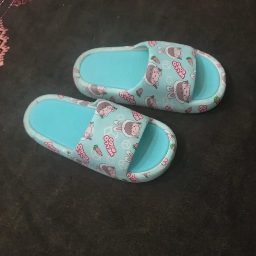 دمپایی روفرشی و بیرون