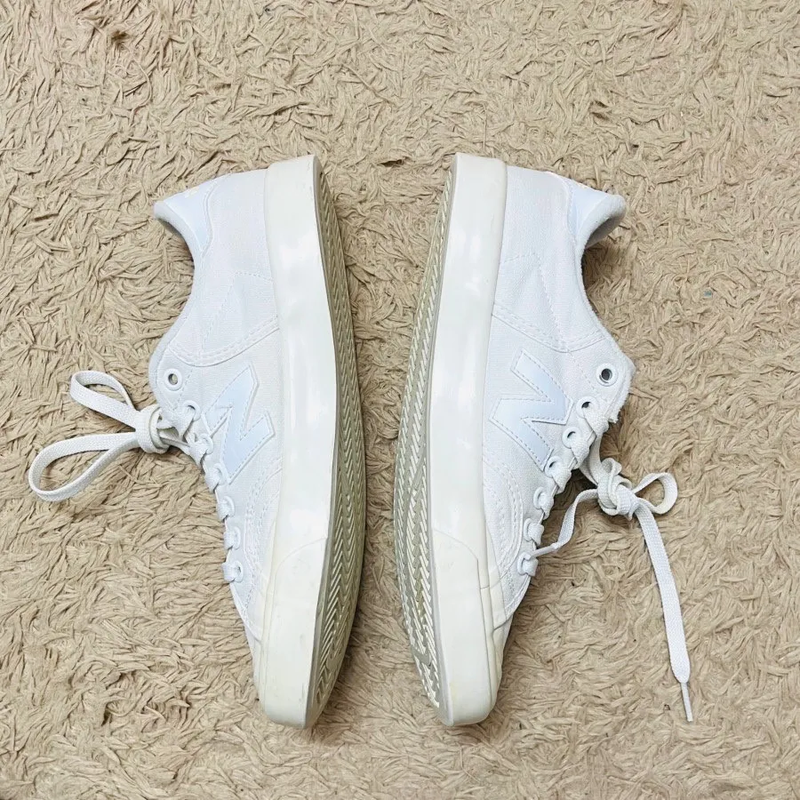 کفش نیوبالانس