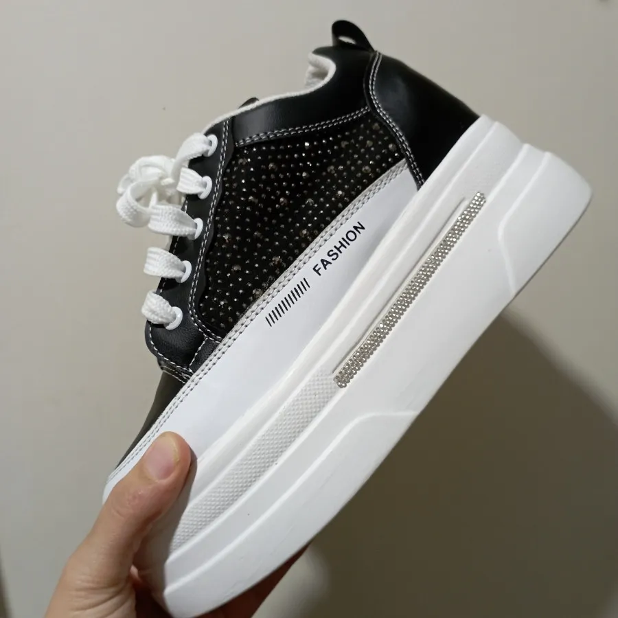 کتونی فشیون لژدار نگینی