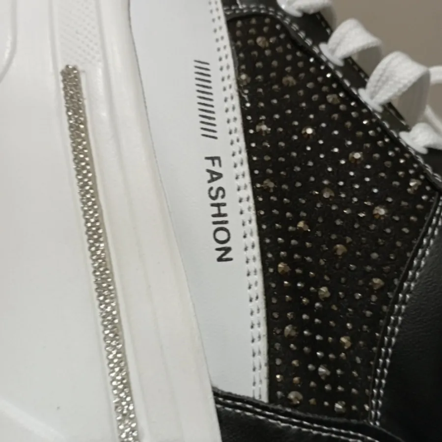 کتونی فشیون لژدار نگینی