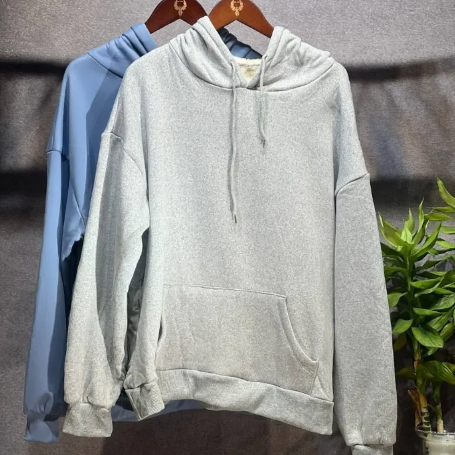 هودی داخل خز گرم