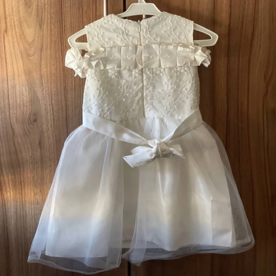 پیراهن دخترانه