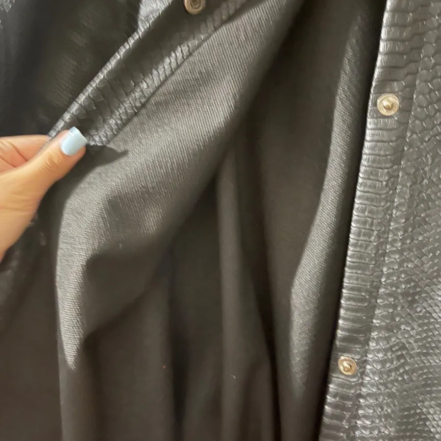 کت چرم پوست ماری مشکی