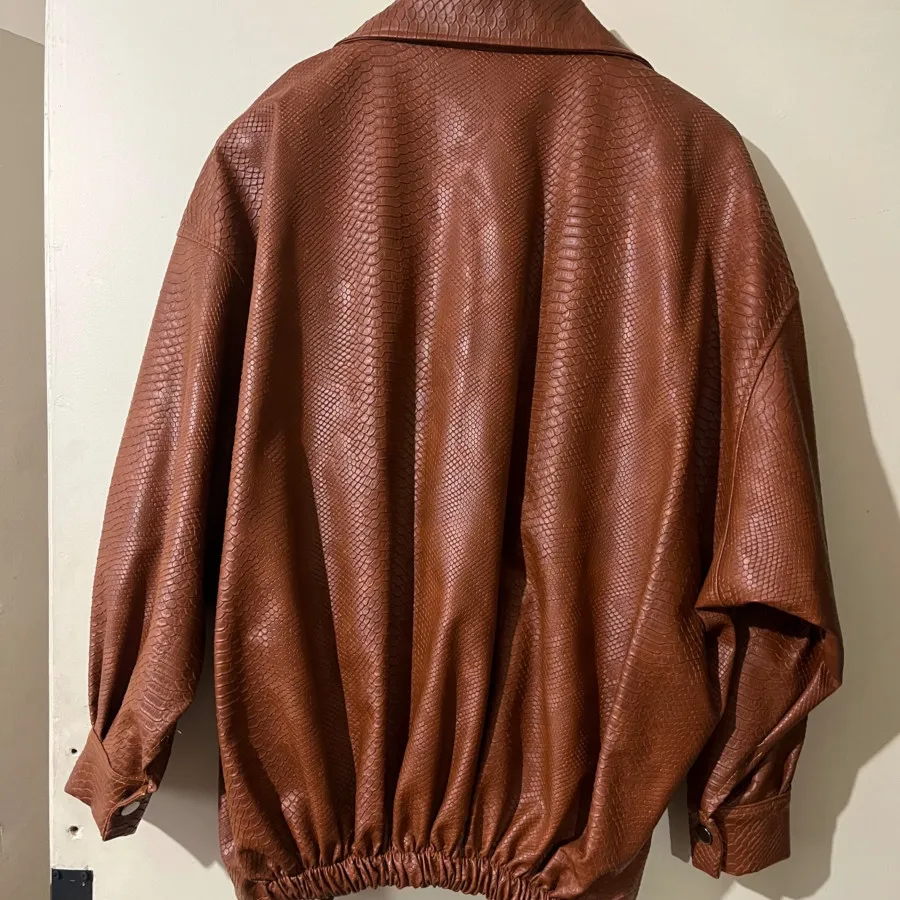 کت چرم پوست ماری عسلی