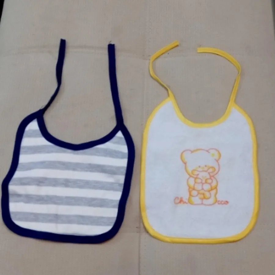 دو عدد پیشبند نوزاد