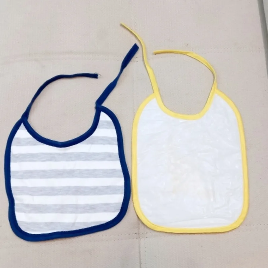 دو عدد پیشبند نوزاد