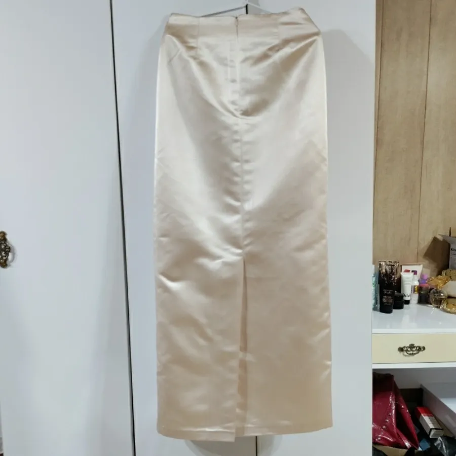 دامن ساتن طلایی کرم