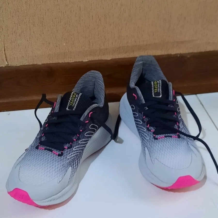 کتونی نیوبالانس