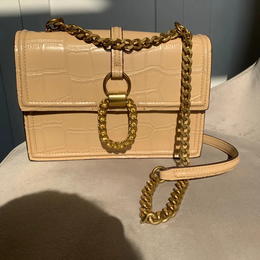 کیف زارا کرم