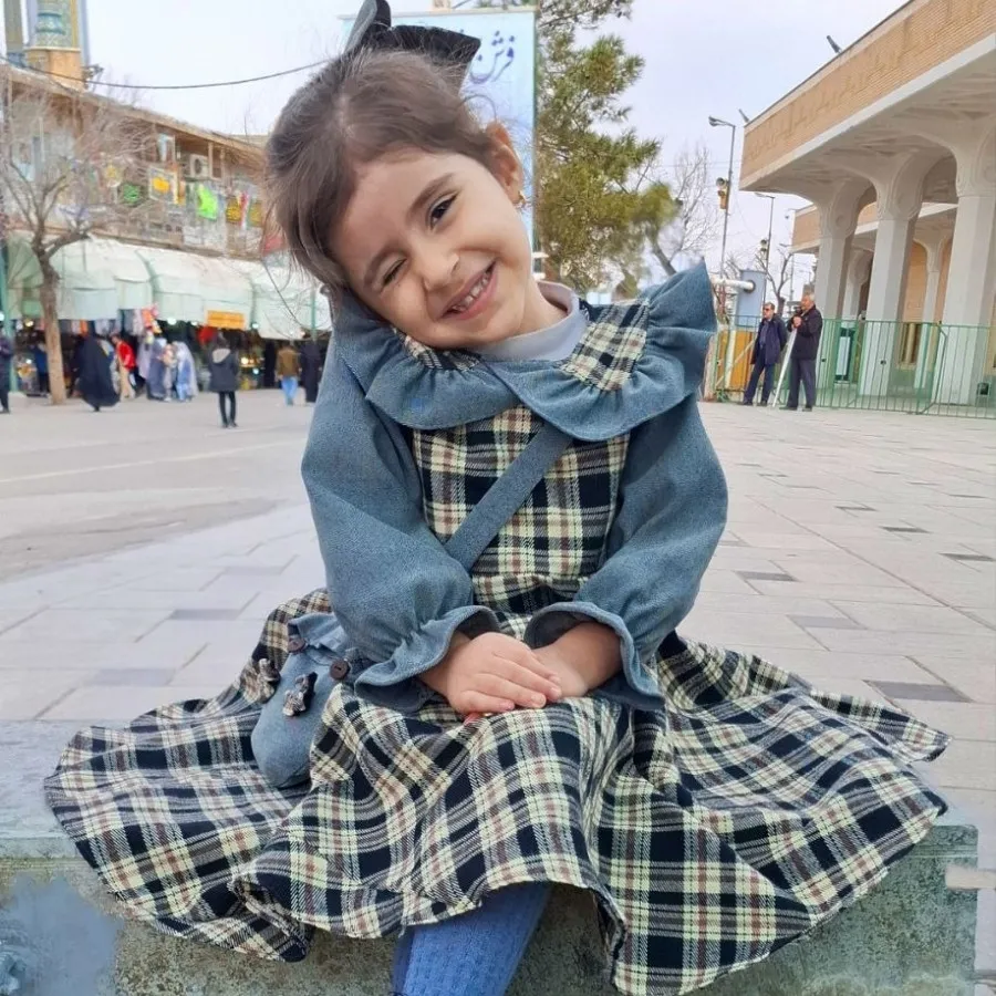 پیراهن دخترانه