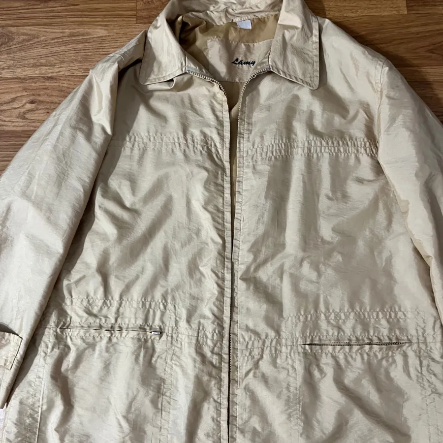 بارونی طلایی کرم تخفیفدار