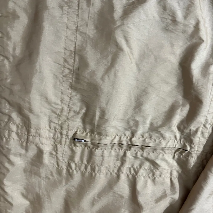 بارونی طلایی کرم تخفیفدار