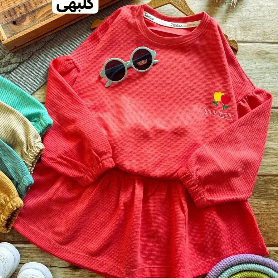 بلوزکراپ و دامن بیسکوییتی