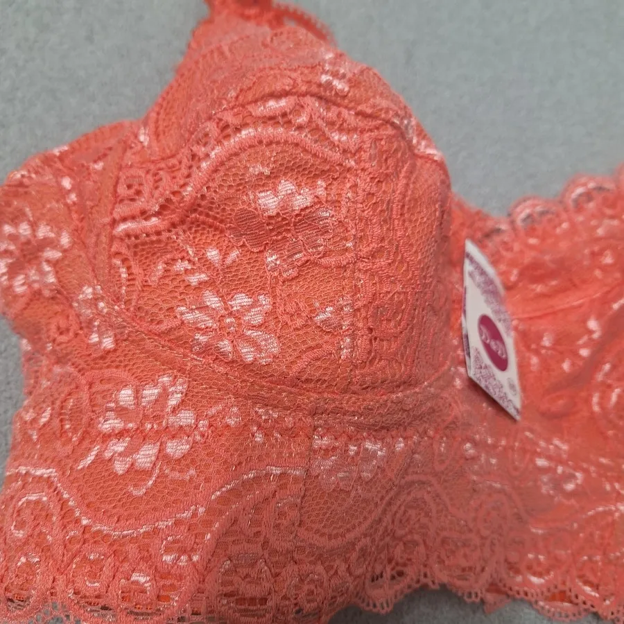 سوتین نخی و گیپور