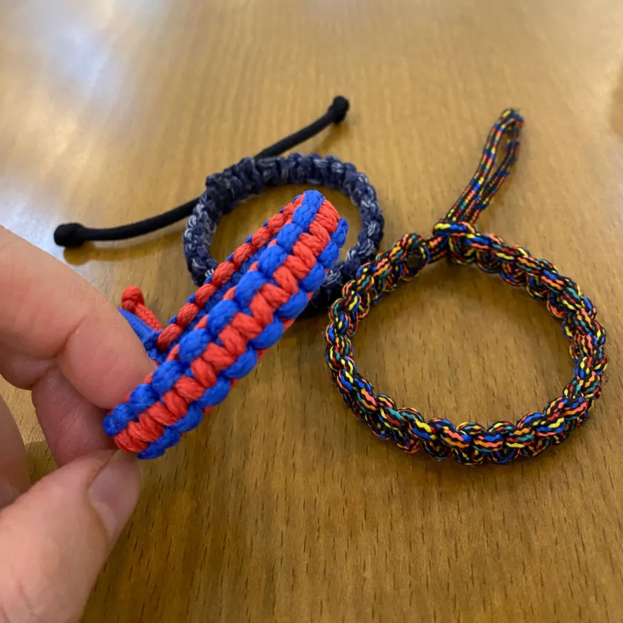 دستبند بافت