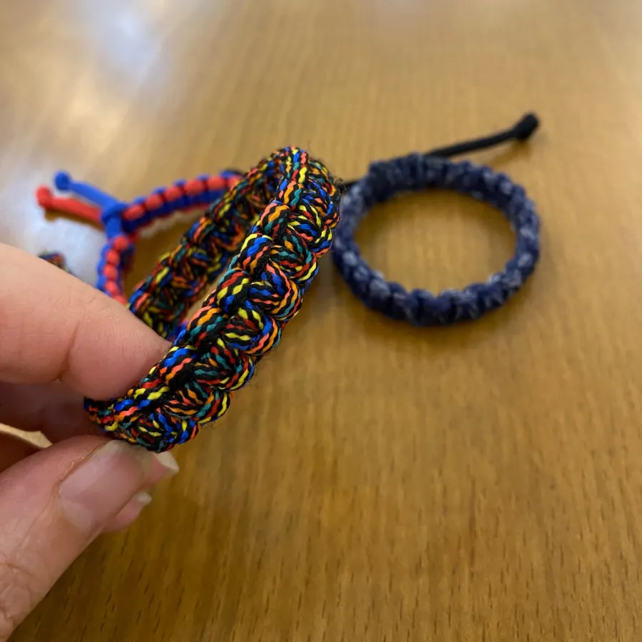 دستبند بافت