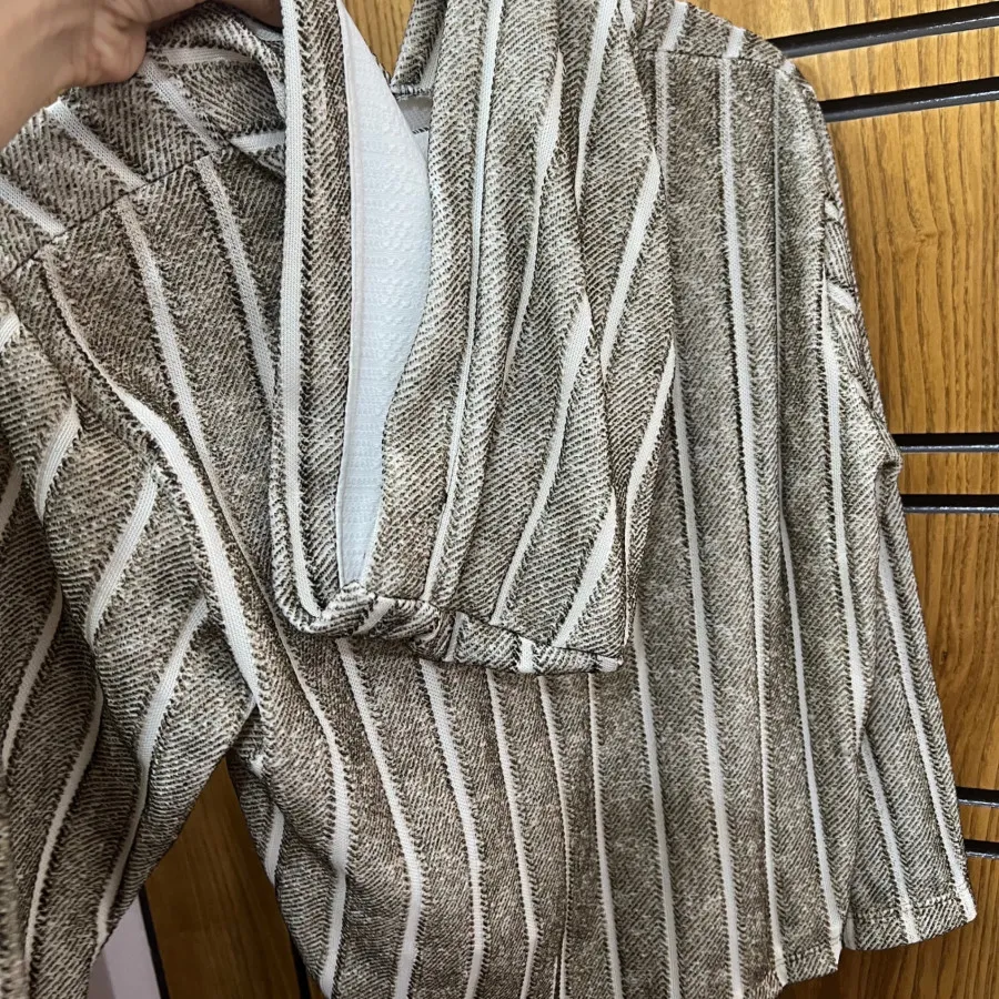 هودی جذاب کلاهدار