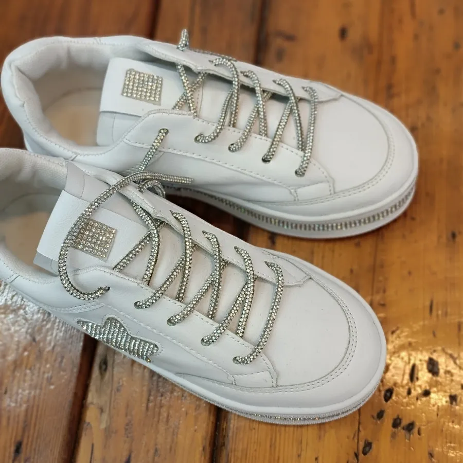 اسپرت ونس نگینی