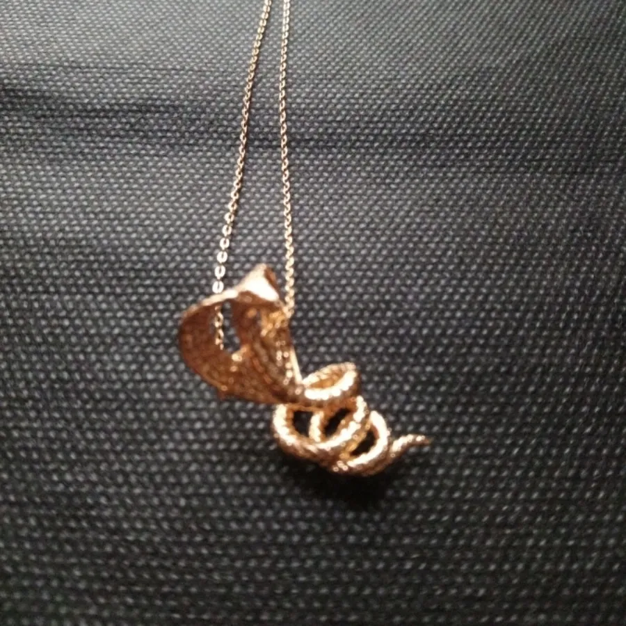 گردنبند مار