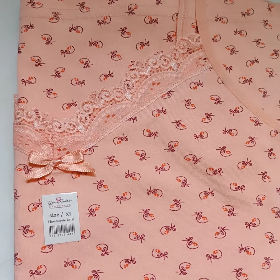 تاپ طرح دار یقه گیپور ترک