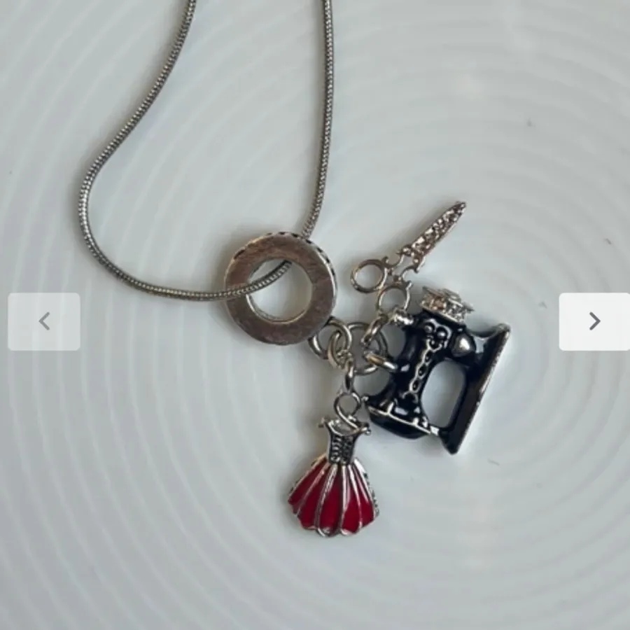 گردنبند چارمی