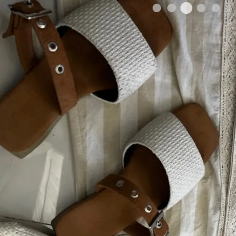 صندل کیف کنفی