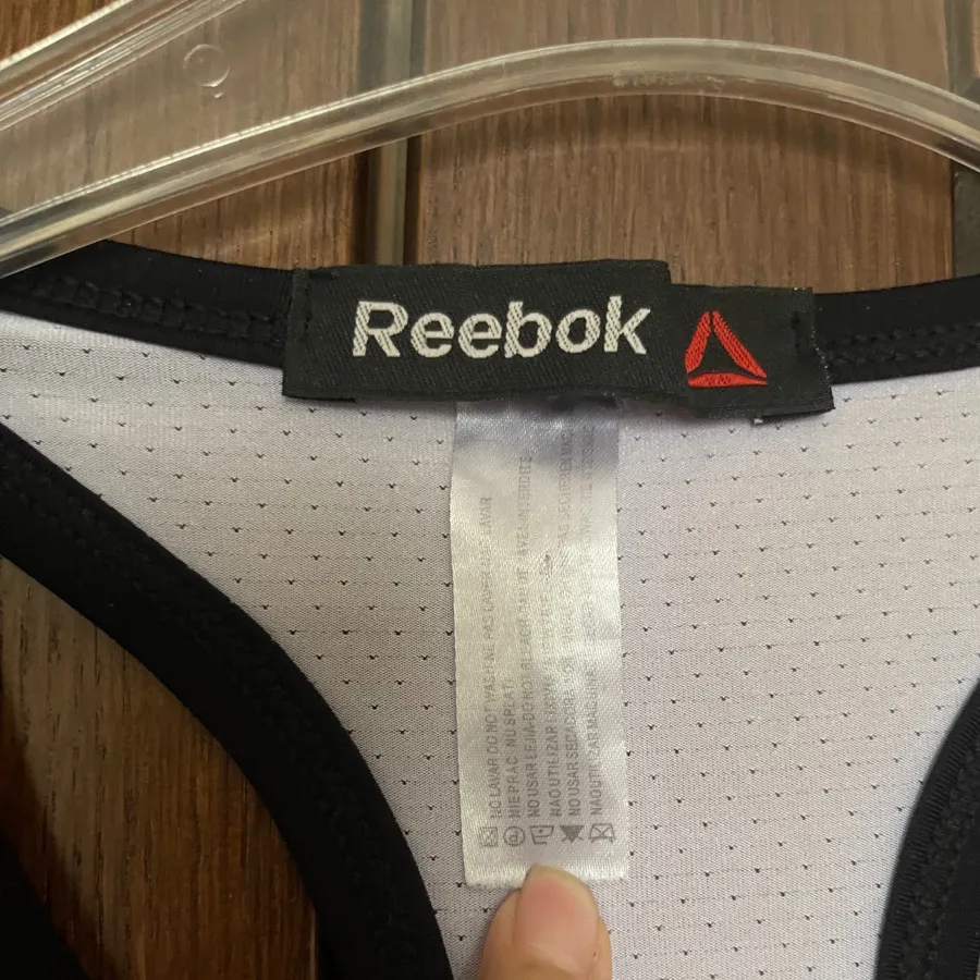 تاپ ورزشی ریباک