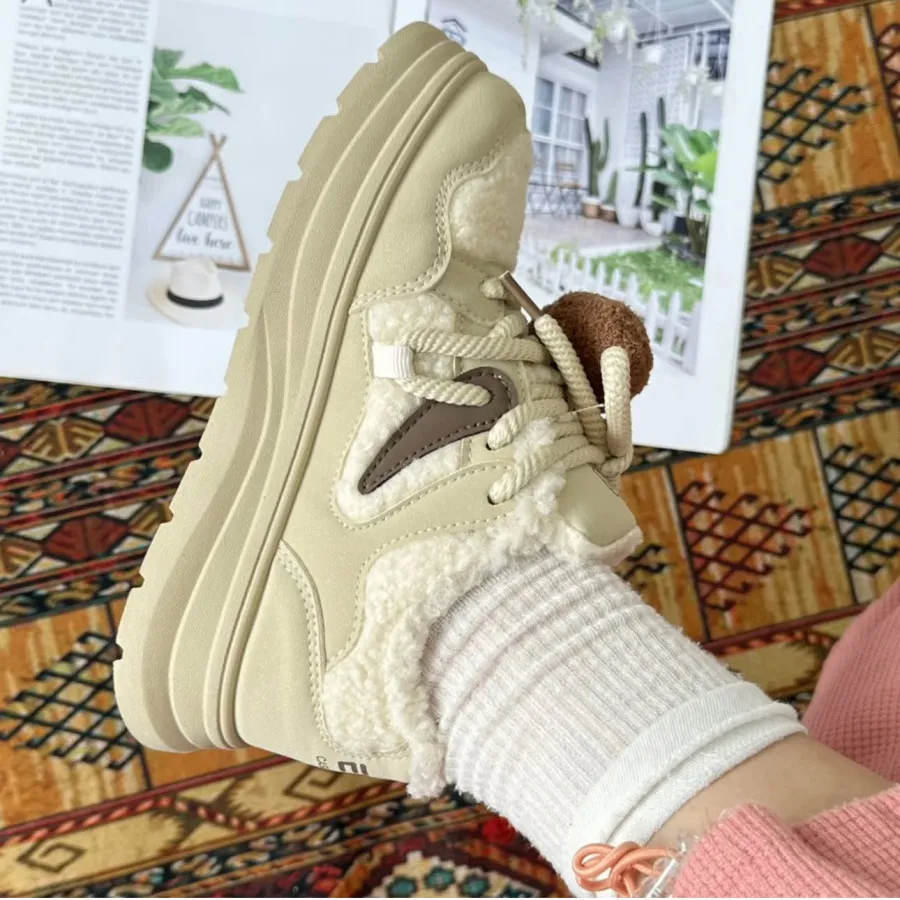 کتونی خزدار وارداتی ?