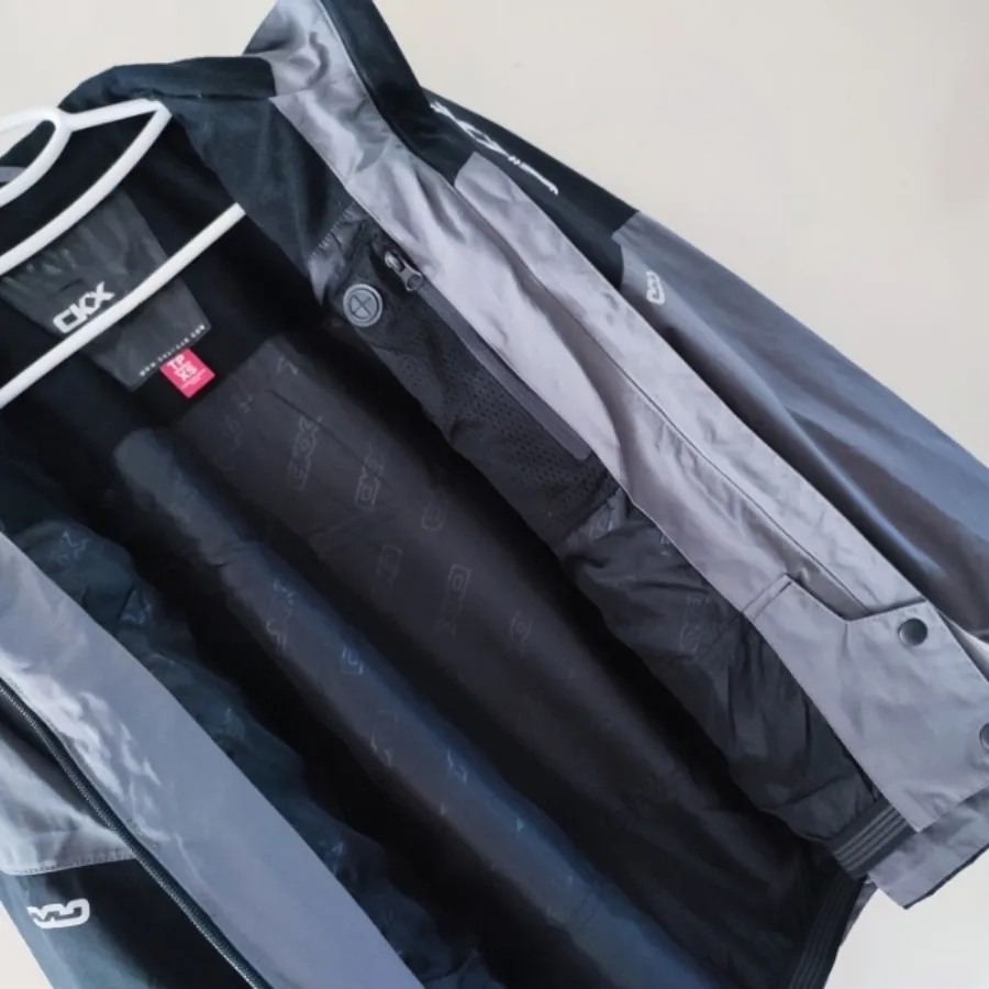 بادگیر ضد اب و ضد باد