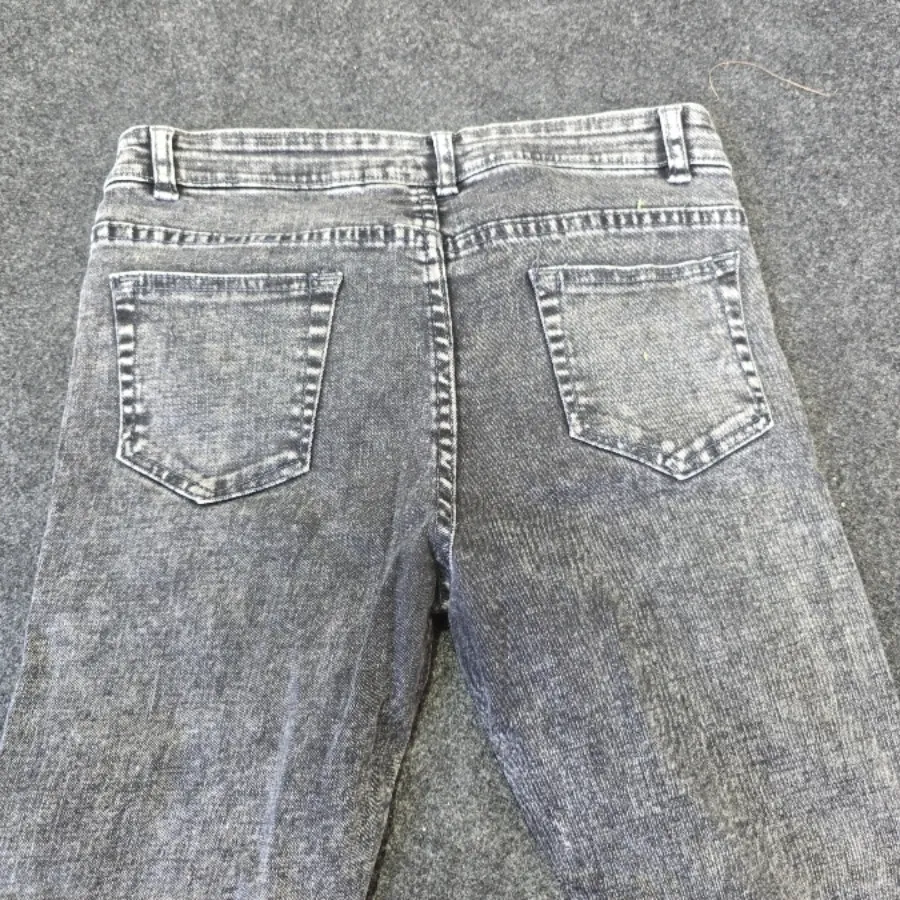 شلوار جین بچگانه