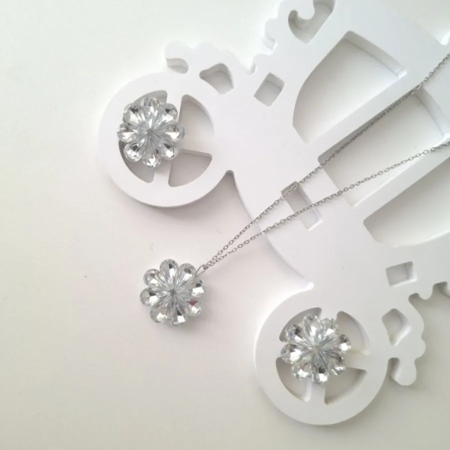 ست پلاک و گوشواره