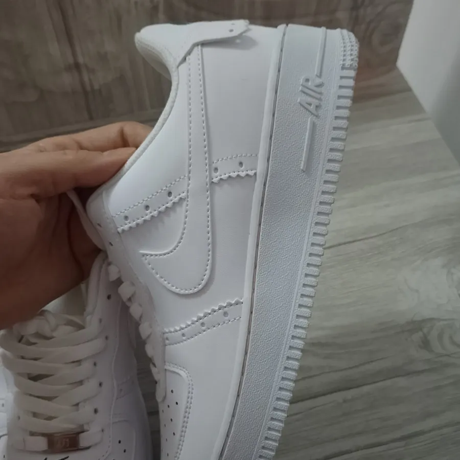 کفش کتانی اورجینال