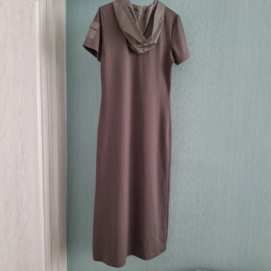 پیراهن کلاهدار