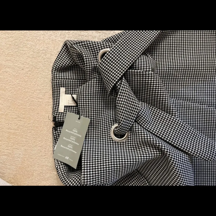 دامن اچ اند ام