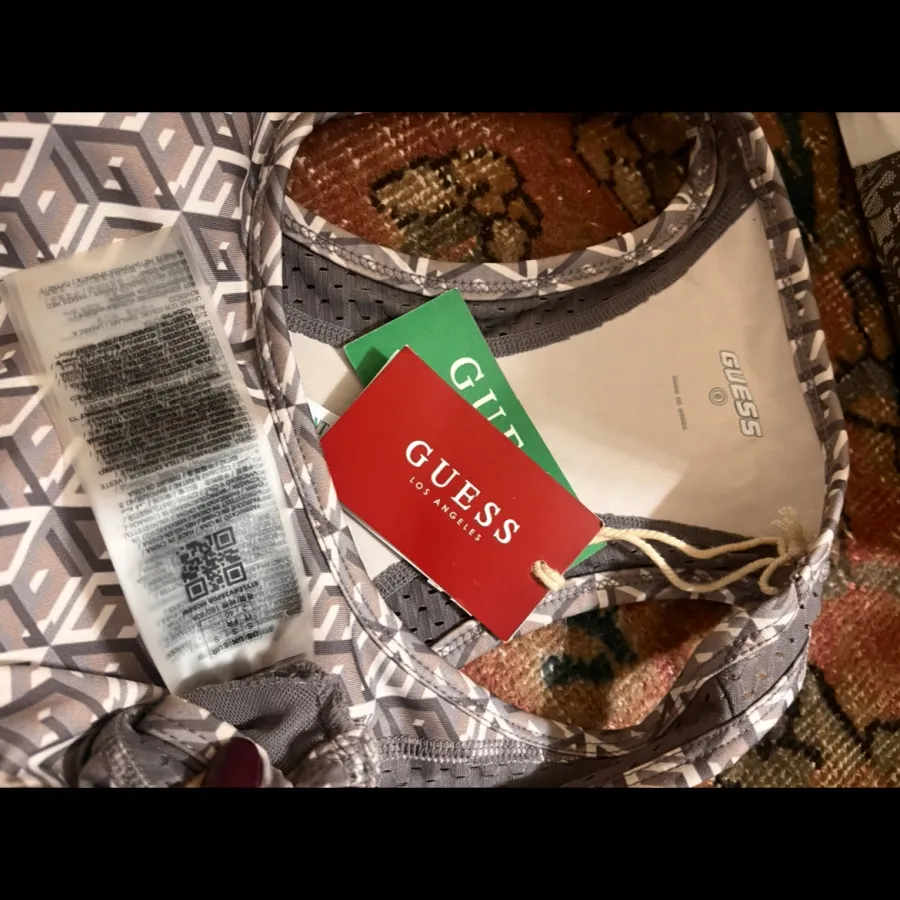 نیم تنه گس تگدار