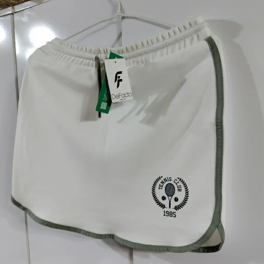 ست تیشرت و دامن DeFacto