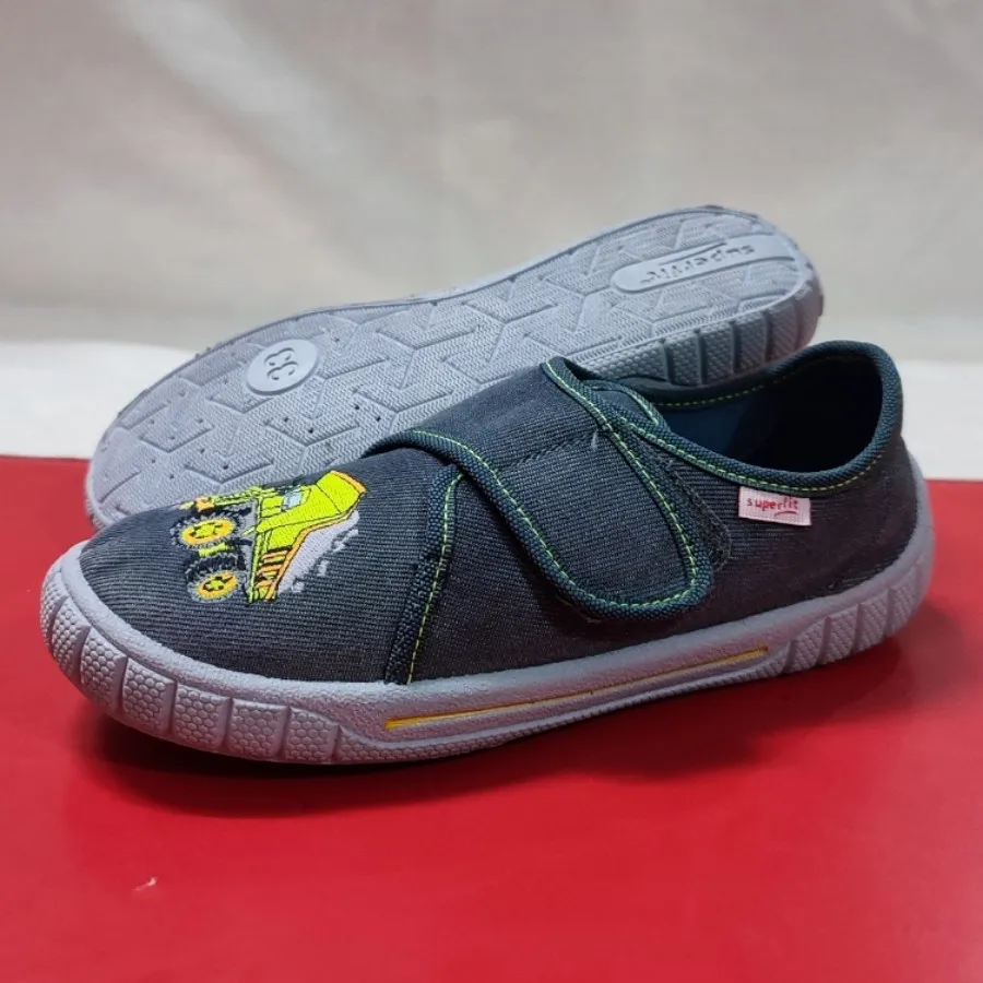 کتونی خارجی