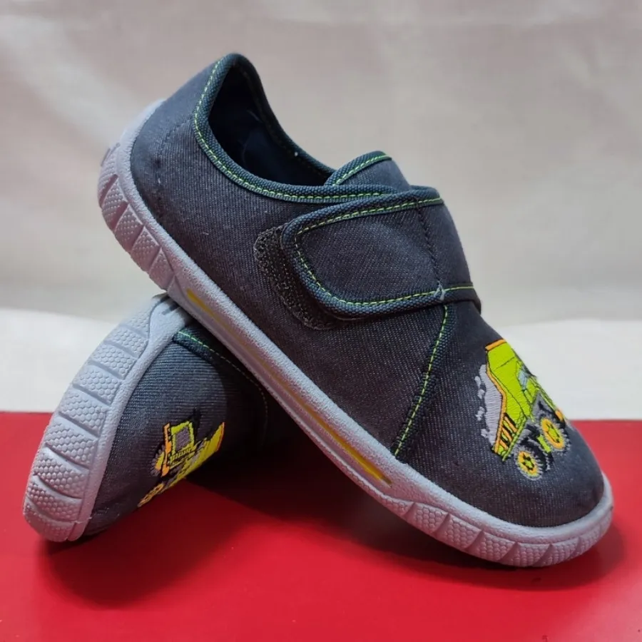 کتونی خارجی